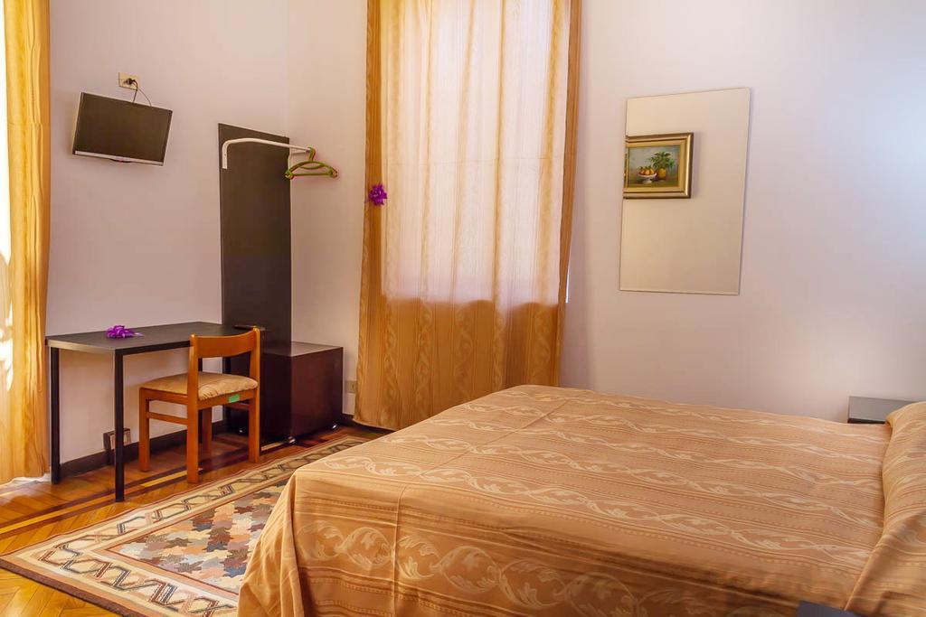 Hotel Luisa Milan Room photo