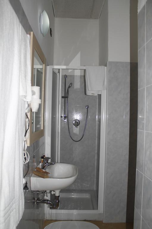 Hotel Luisa Milan Room photo