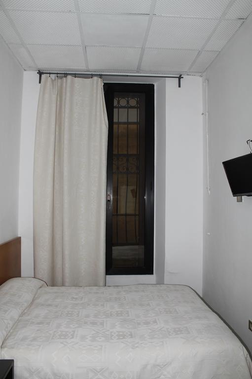 Hotel Luisa Milan Room photo