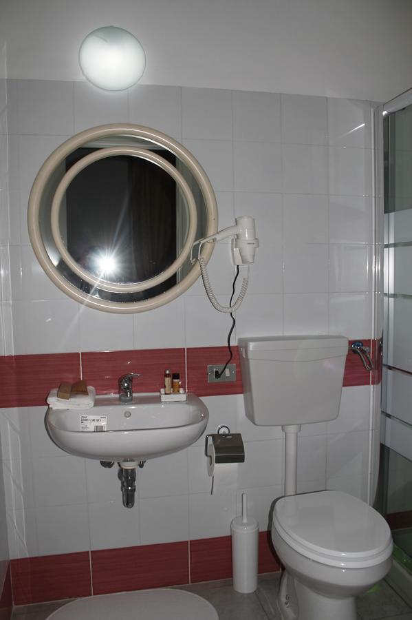 Hotel Luisa Milan Room photo